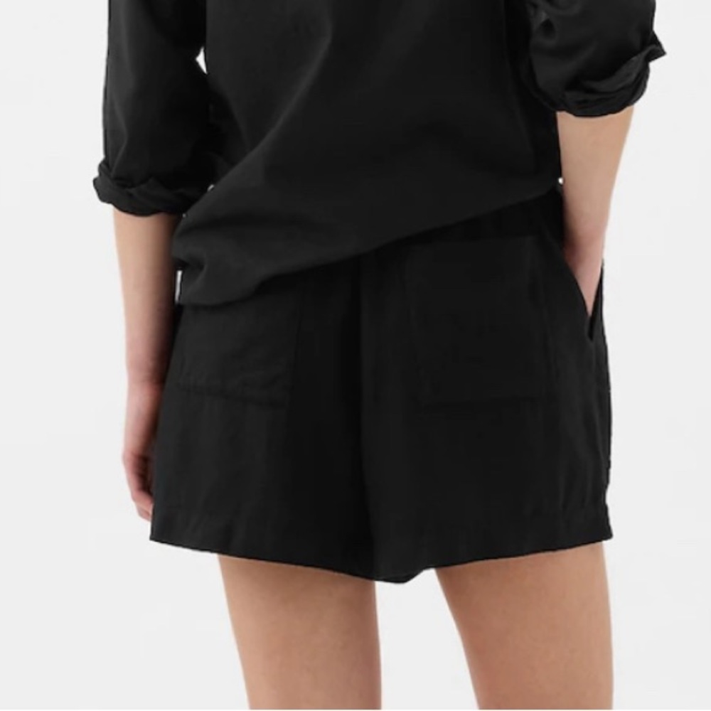 NWT Black Gap 4" Mid Rise Easy Linen-Blend Pull-On Shorts Size Large